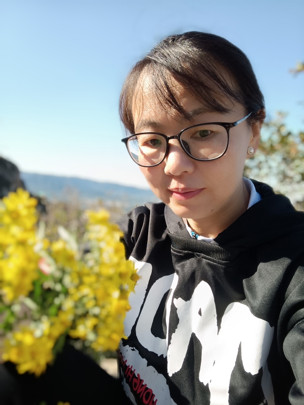 丽丽的第一张照片--北京闪婚服务中心
