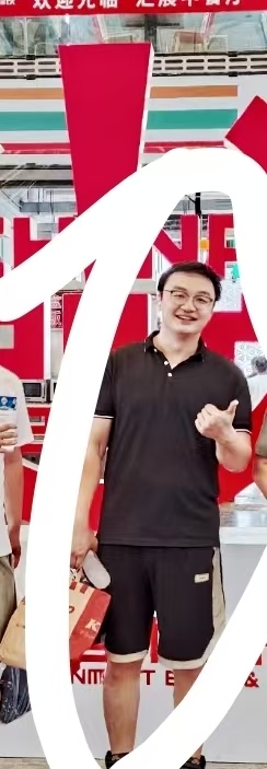 爱吃肉的第一张照片--北京闪婚服务中心